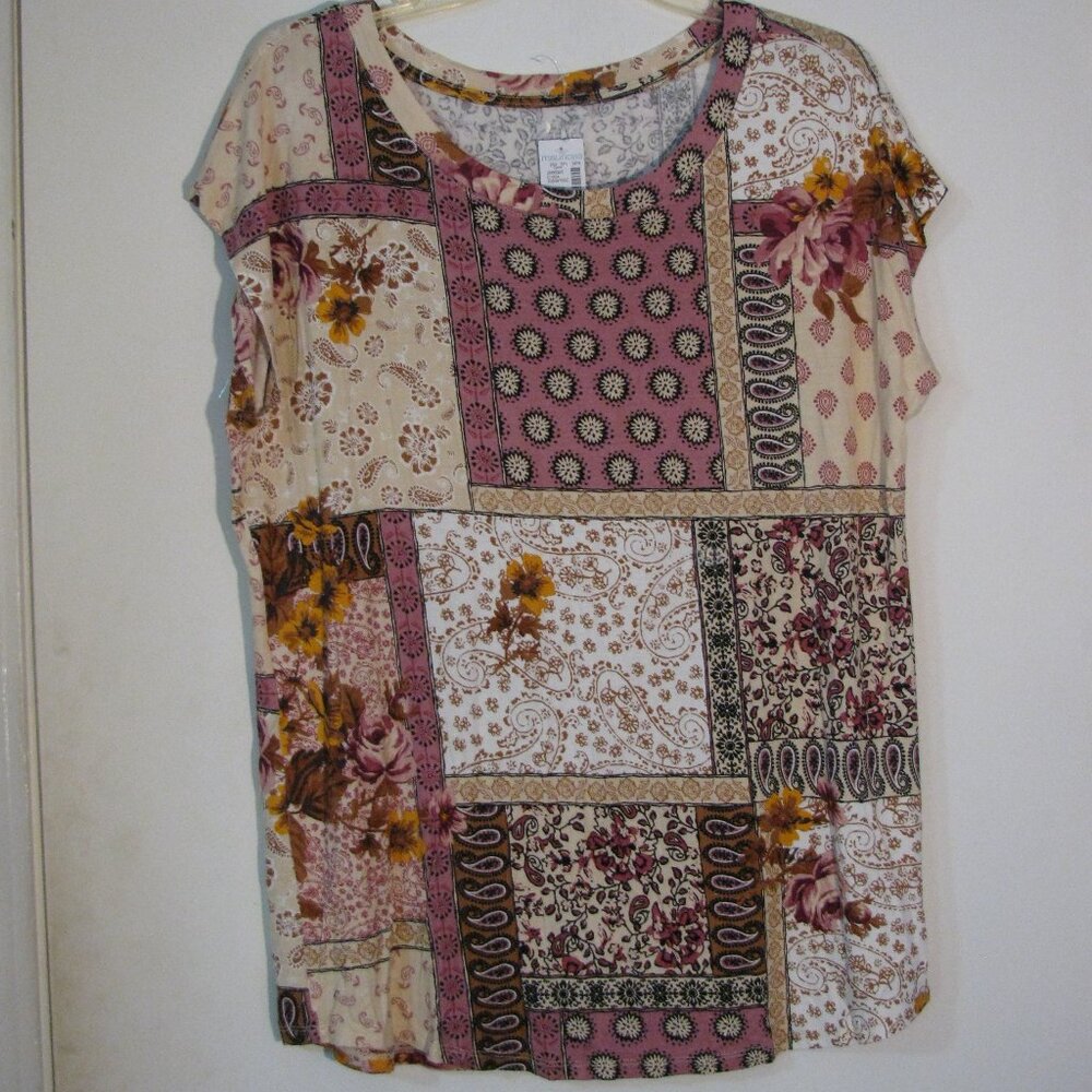 Maurices Boho Floral Top Large NWT Cottagecore Beige Pink Cap Sleeve Super Soft